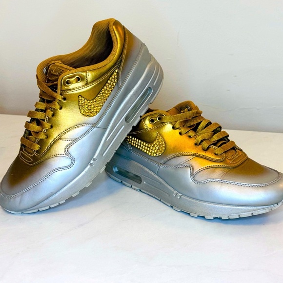NIKE Air Max  1 LX Metallic Gold Platinum Customized Rhinestone - Picture 1 of 11